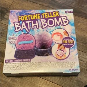 Fortune teller bath bomb kit